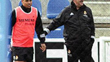 <b>DEL BOSQUE LE DIO LA BIENVENIDA</b>. El brasileño conocía las declaraciones del técnico y también sabía que las hizo dentro de un contexto. Siempre ha habido sinceridad entre ellos.