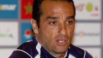 Oltra: "Los tres puntos ante el Depor son fundamentales"