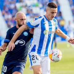 Javi Hernández renovó un año antes de su cesión al Girona