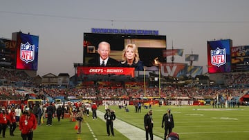 The First Family made a pre-game appearance at Super Bowl LV finishing with a call for silence for those who have passed due to covid-19, there was none.