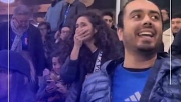 Su hijo acaba de anotar el primer gol de su carrera profesional por la U y esta reacción de la mamá enamora a todo Chile