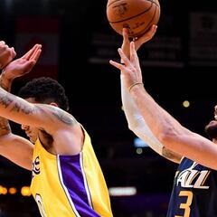 Otros 22 puntos de Ricky Rubio y los Jazz terminan invictos (5-0)