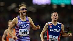 El británico Josh Kerr bate al noruego Jakob Ingebrigtsen en los 1.500 de los Mundiales de atletismo de Budapest.