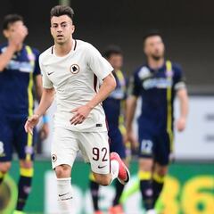 El Roma golea y se aferra a la segunda plaza en la Seria A