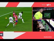 La imagen del VAR del penalti por pisotón de Tchouameni a Lino en el derbi Real Madrid-Atlético de la jornada 23 de LaLiga EA Sports.