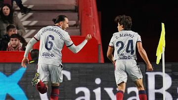 27/10/24 PARTIDO SEGUNDA DIVISION
GRANADA CF - LEVANTE
En la imagen Kochorashvili (Levante UD) celebra el GOL 0-1 con Carlos Alvarez (Levante UD) ALEGRIA