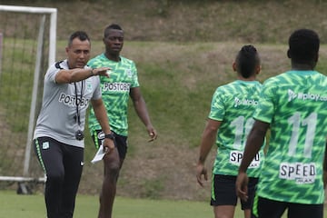 Atlético Nacional entrenó pensando en el partido frente al Independiente Medellín por la décima fecha de la Liga Águila. EL 'clásico paisa' se disputará el sábado a las 3:15 p.m. 