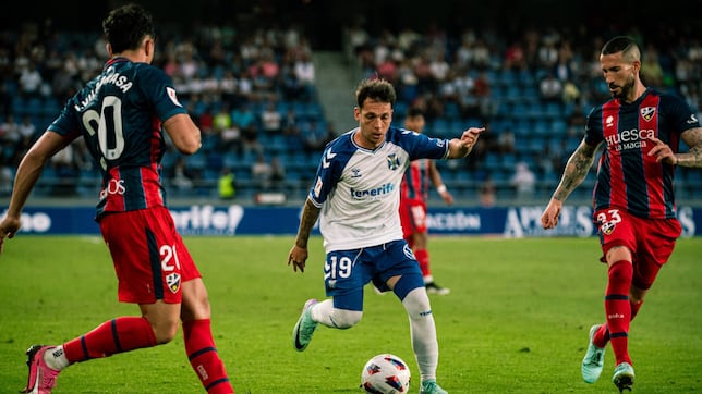Álvaro Romero se marcha del Tenerife