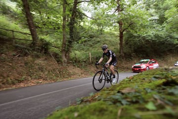 Michael Storer durante su escapada en la etapa 18 de La Vuelta.