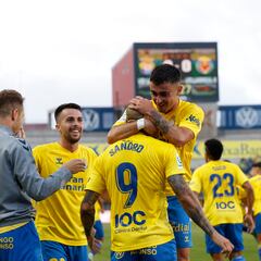 Viaje al centro de la zaga y la delantera