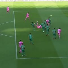 Es desde ya uno de los goles de LaLiga: ¡qué burrada lo que se vivió en el Villamarín!