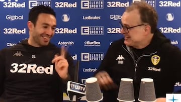 ¡Bielsa corrigió al traductor y no pudo contener la risa!