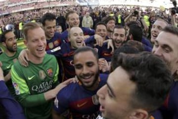 El portero del Barcelona repitió por segundo año consecutivo el título de liga en España. Es el sexto campeonato que celebra con los culés, tras la Liga 2014-15, Copa del Rey 2014-15, Champions League 2014-15, Supercopa de Europa 2015 y Mundial de Clubes 2015.