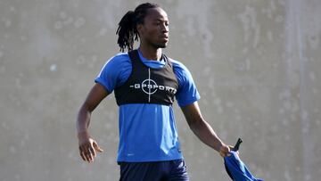 Bakary Koné dio el susto por unas molestias en el pie