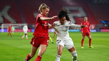 Soccer Football - Women's Champions League - FC Twente v Real Madrid - Grolsch Veste, Enschede, Netherlands - December 17, 2025 Real Madrid's Yasmim in action with FC Twente's Eva Elberink REUTERS/Piroschka Van De Wouw
