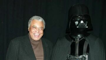 James Earl Jones es la voz de Darth Vader.