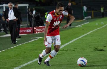 Partido táctico en El Campín. La Equidad se mantiene sólido en el grupo de los ocho, mientras que el equipo dirigido por Gregorio Pérez ratifica su liderato en un partido que tuvo que pelear con 10 jugadores todo el segundo tiempo.