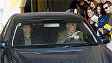 <B>SE FUERON JUNTOS.</b> Luis y Gil Marín aprovecharon tras el entrenamiento para hablar del futuro.