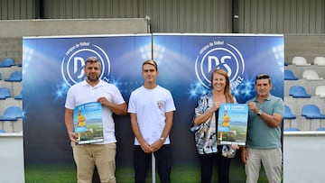 Denis Suárez, nuevo futbolista del Villarreal, durante la presentación del campus que apadrina en Salceda de Caselas, su localidad natal.