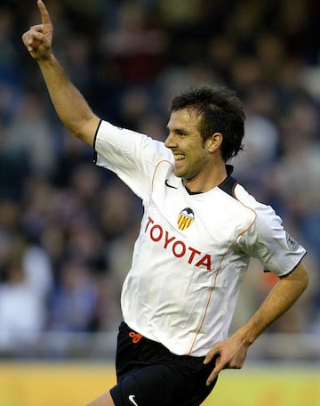 Sevilla (1997-2000) | Valencia (2001-2010)