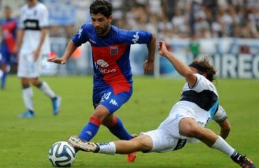 "Alfaro se basa en la parte defensiva; va a ser duro para Chile"