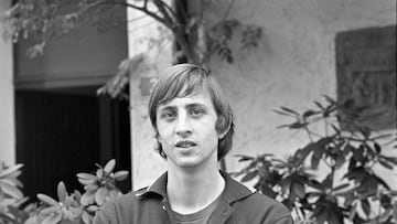 The Dutch legend built a philosophy of soccer around intelligence, anticipation and simplicity.