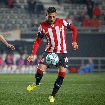 Hace poco anunció su desvinculación de Estudiantes y su futuro podría estar en el Morelia de México. También ha sonado en clubes nacionales.