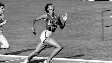 WIlma Rudolph es la primera atleta estadounidense en ganar tres preseas doradas en una justa ol&iacute;mpica en las pruebas de 100m, 200m y el relevo de 4x100m.