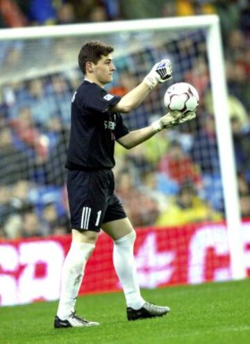 La temporada 2002-2003 es una de las temporadas m¨¢s completas de Iker Casillas. A nivel de t¨ªtulos, logr¨® la Supercopa de Europa y la Copa Intercontinental, adem¨¢s de su segundo Campeonato Nacional de Liga.