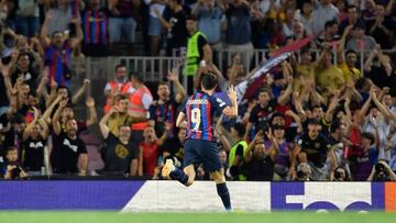 Barcelona's Polish forward Robert Lewandowski celebrates after scoring his team's fourth goal during the UEFA Champions League Group C first-leg football match between FC Barcelona and Viktoria Plzen, at the Camp Nou stadium in Barcelona on September 7, 2022. (Photo by Pau BARRENA / AFP) (Photo by PAU BARRENA/AFP via Getty Images)