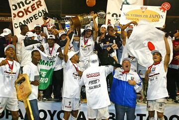 Once Caldas se coronó campeón de la Copa Libertadores 2004.