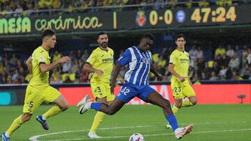 Acción del gol del Alavés en La Cerámica.