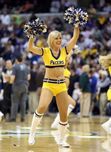 Cheerleader de los Indiana Pacers.