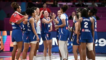 Las jugadoras de la selección francesa celebran su victoria ante Lituania en los cuartos del Eurobasket 2025.