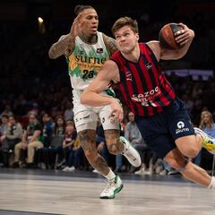 El Baskonia apabulla al Bilbao Basket en el segundo cuarto y luego vive de las rentas