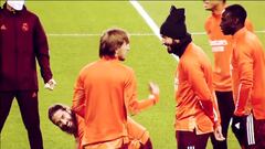 La 'pillada' a Ramos que no gustará en el Madrid sobre la equipación de entrenamiento