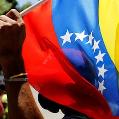 Victoria para los migrantes con “parole” humanitario: Jueza suspende las deportaciones aceleradas