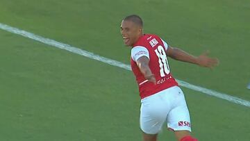 Benegas fue el héroe de Independiente: ¡asistencia y gol de cabeza en el final!