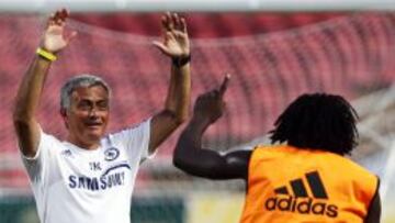 NUNCA HA GANADO AL MADRID... El balance de Mourinho contra el Madrid se remonta a su etapa con el Oporto y no consiguió ganar a los blancos en cuatro partidos de Champions. Perdió en tres y sólo logró arañar un empate.