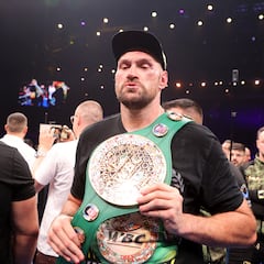 Why has Tyson Fury vs Oleksandr Usyk been postponed?