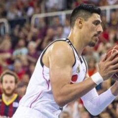 Gustavo Ayón acusa adeudo de sueldos a seleccionados