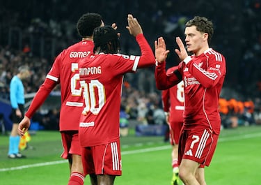 Former star says Salah should leave Liverpool: “If he stays, it lingers around the camp”