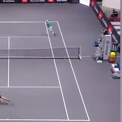 Davidovich pone al tenis patas arriba con el golpe de Becker