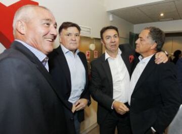 Poli Rinc車n, Camacho, Abel y San Jos谷.