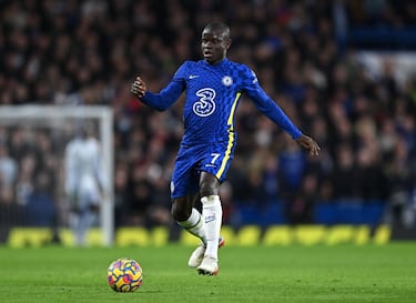 El centrocampista francés del Chelsea  figura entre los muchos jugadores de las ligas inglesas de fútbol que han optado por no inocularse los anticuerpos contra el virus (el 25% según datos revelados por la English Football League estas Navidades). Kanté ha llegado a perderse partidos por este asunto, como uno de los que enfrentó a su equipo con la Juventus en la fase de grupos de la Champions. Su entrenador, Thomas Tuchel, asegura que no forzará a sus pupilos a vacunarse. 