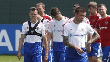 Rusia consultar¨¢ con UEFA y FIFA tras recibir la sanci¨®n por dopaje