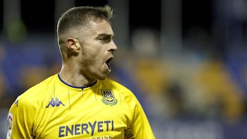 Juan Hern¨¢ndez abandona la disciplina del Alcorc¨®n