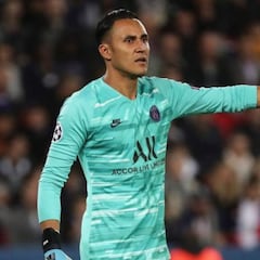 El costarricense Keylor Navas festejó sus 35 años desde París por todo lo alto