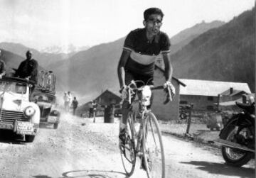 Federico Martín Bahamontes durante el Tour de Francia de 1958. 
