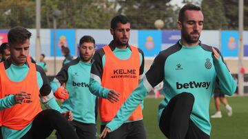 Melendo, Fran M&eacute;rida y Darder, en un entrenamiento del Espanyol.